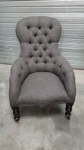 Slipper chair